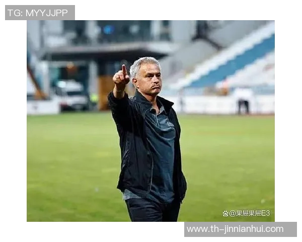 足球球星53号小酒馆的传奇故事与球场背后的精彩人生